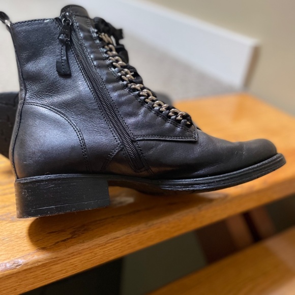 All Italian Leather Granny Boots-Size 11/Euro 42 - Picture 5 of 9